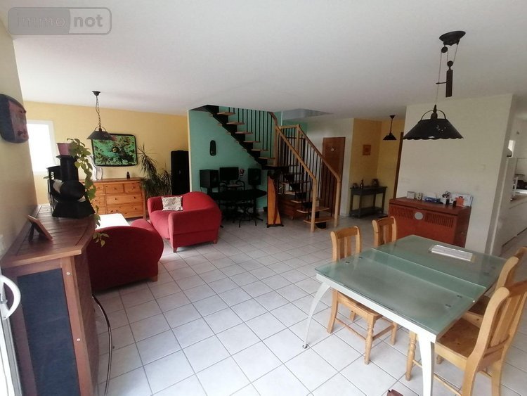 Maison a vendre Saint-Thurial 35310 Ille-et-Vilaine 130 m2 6 pièces 296970 euros