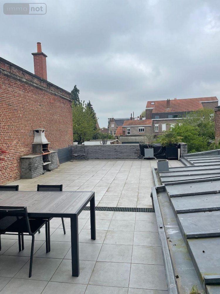 Immeuble a vendre Bailleul 59270 Nord 283 m2  497000 euros