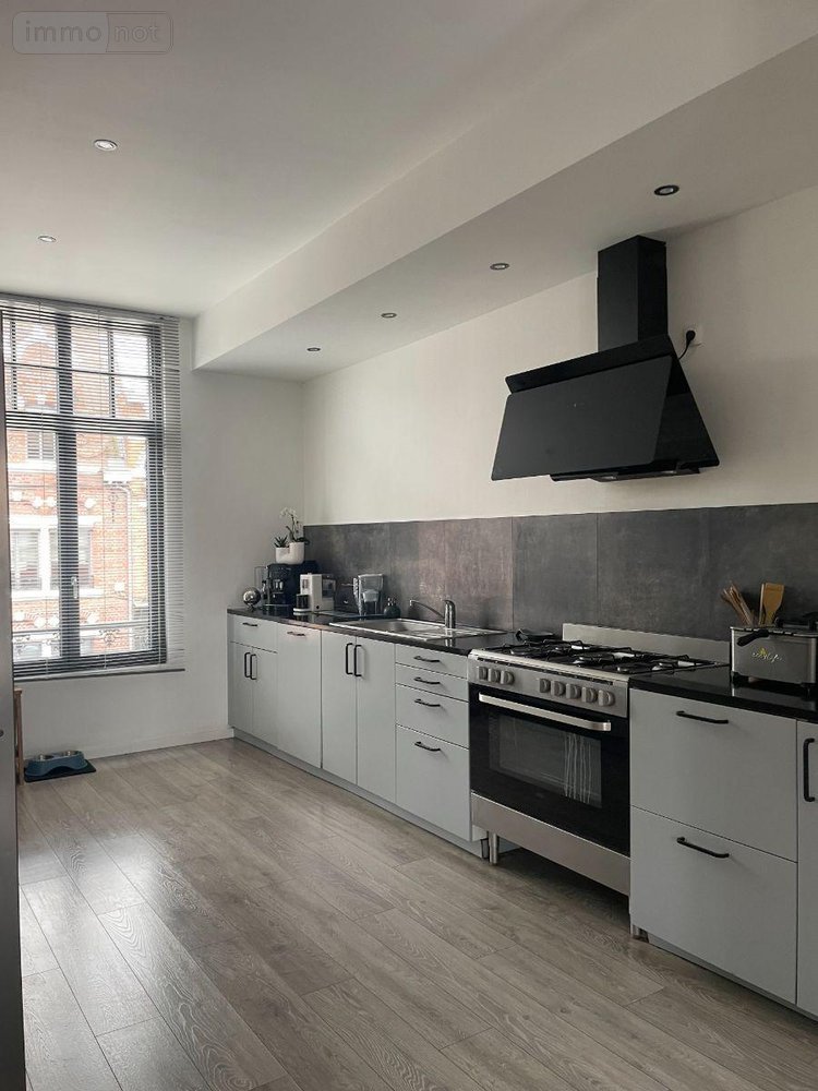 Immeuble a vendre Bailleul 59270 Nord 283 m2  497000 euros