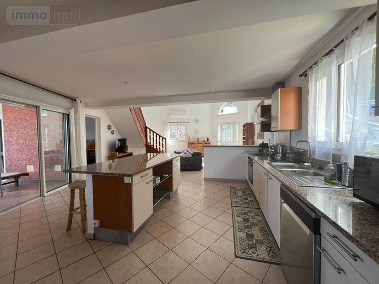 Maison a vendre La Possession 97419 Réunion 144 m2 4 pièces 599000 euros