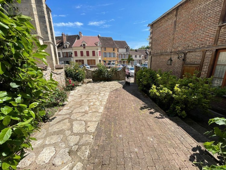 Maison a vendre Saint-Julien-du-Sault 89330 Yonne 130 m2 2 pièces 106500 euros