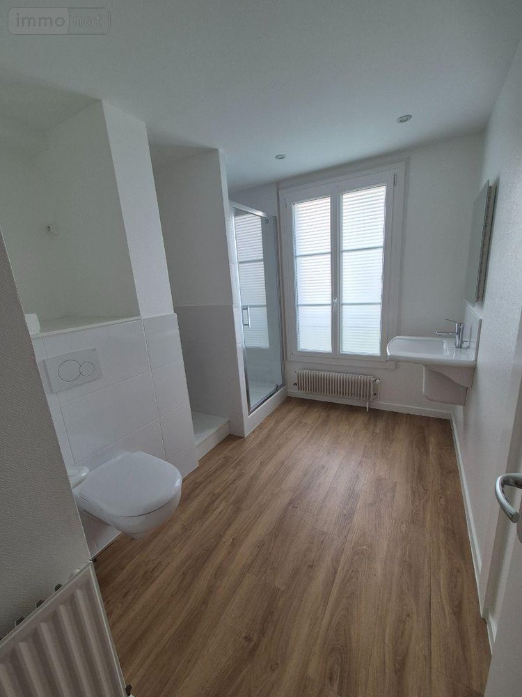 Location appartement Bayeux 14400 Calvados 51 m2 2 pièces 750 euros