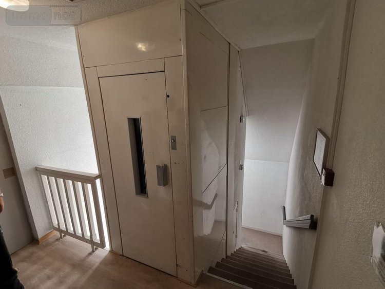 Fonds et murs commerciaux a vendre Chambéry 73000 Savoie 702 m2  790000 euros