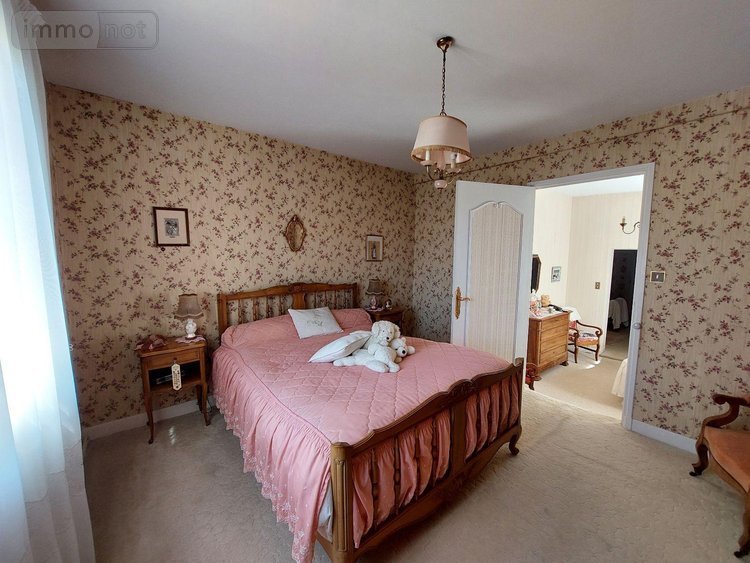 Viager maison Le Bugue 24260 Dordogne 114 m2 6 pièces 50000 euros