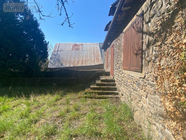 Maison a vendre Le Vigean 15200 Cantal  196000 euros