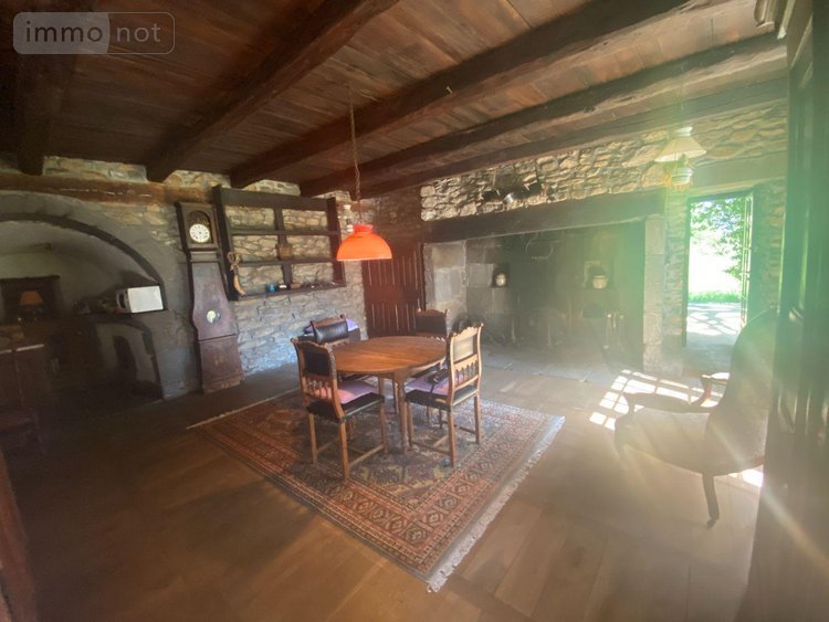 Maison a vendre Le Vigean 15200 Cantal  196000 euros