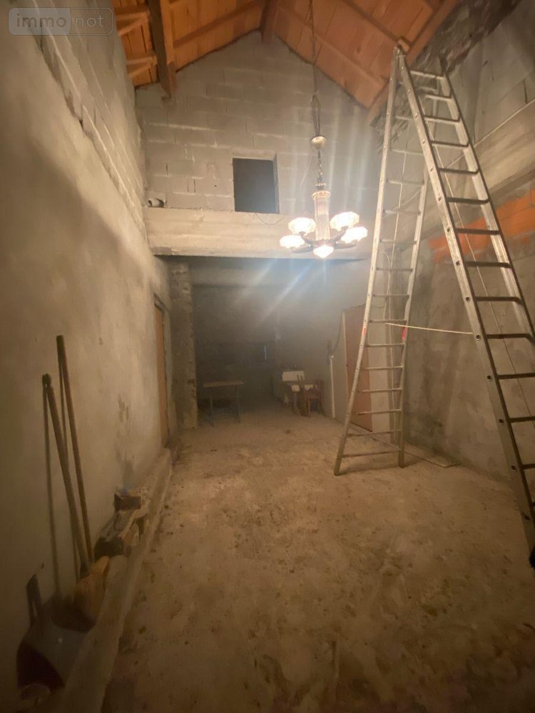 Maison a vendre Le Vigean 15200 Cantal  196000 euros