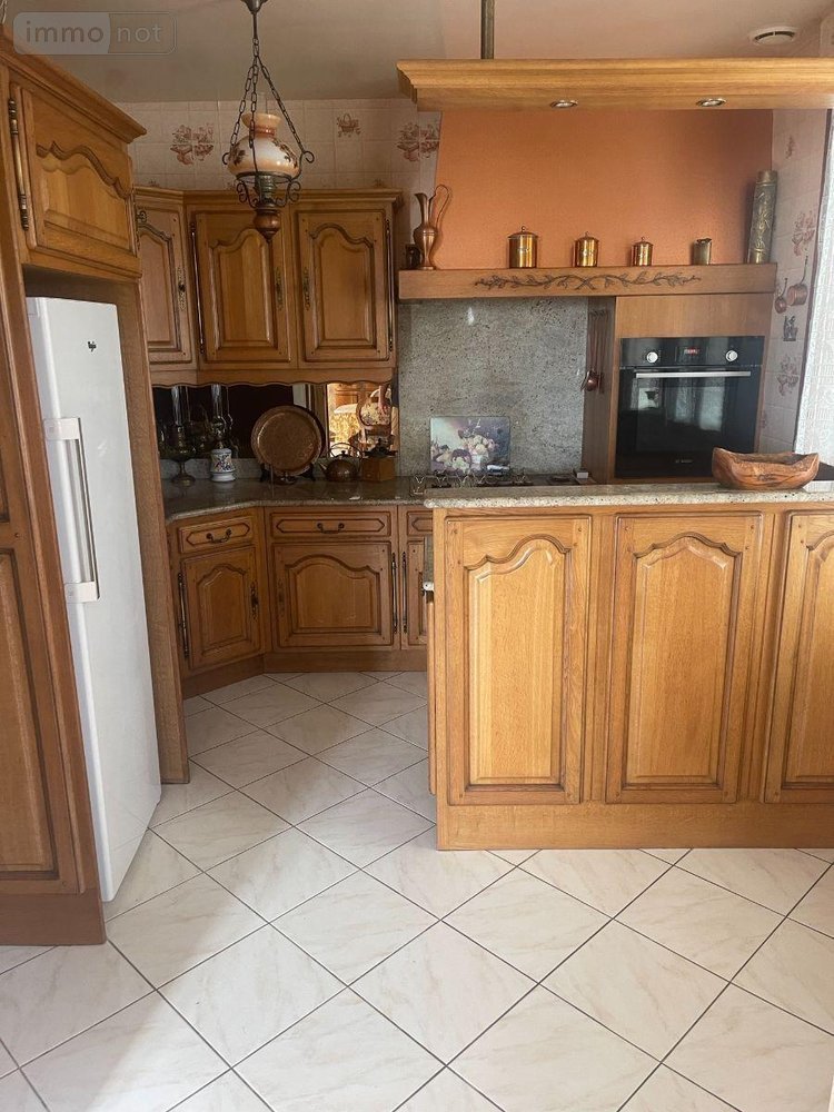 Maison a vendre Poncé-sur-le-Loir 72340 Sarthe 143 m2 10 pièces 189000 euros