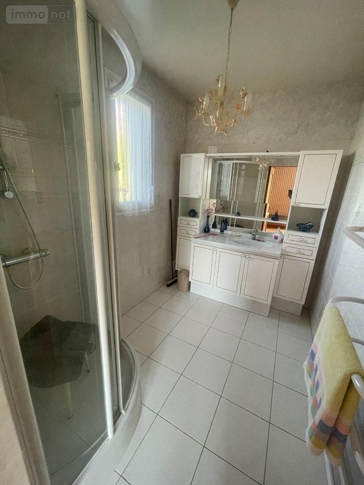 Maison a vendre Poncé-sur-le-Loir 72340 Sarthe 143 m2 10 pièces 189000 euros