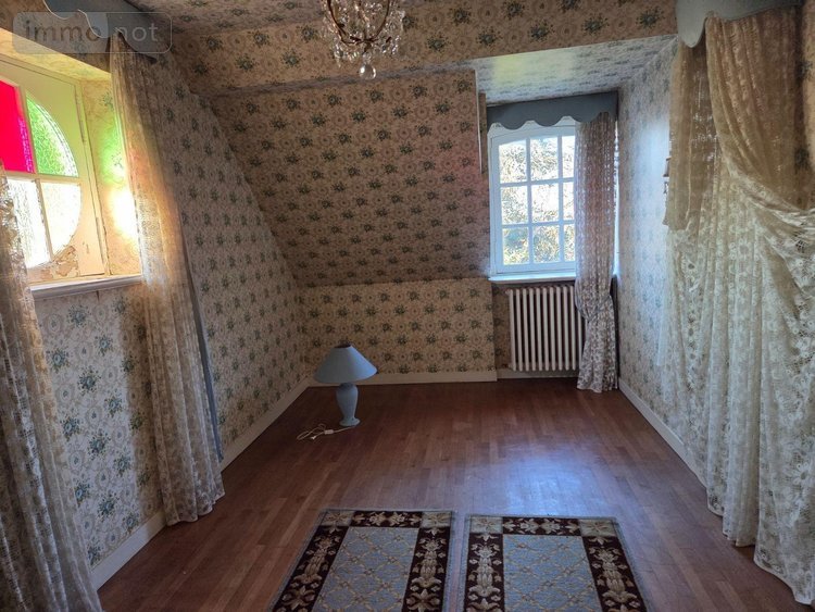 propriete a vendre Moulay 53100 Mayenne 226 m2 11 pièces 280800 euros