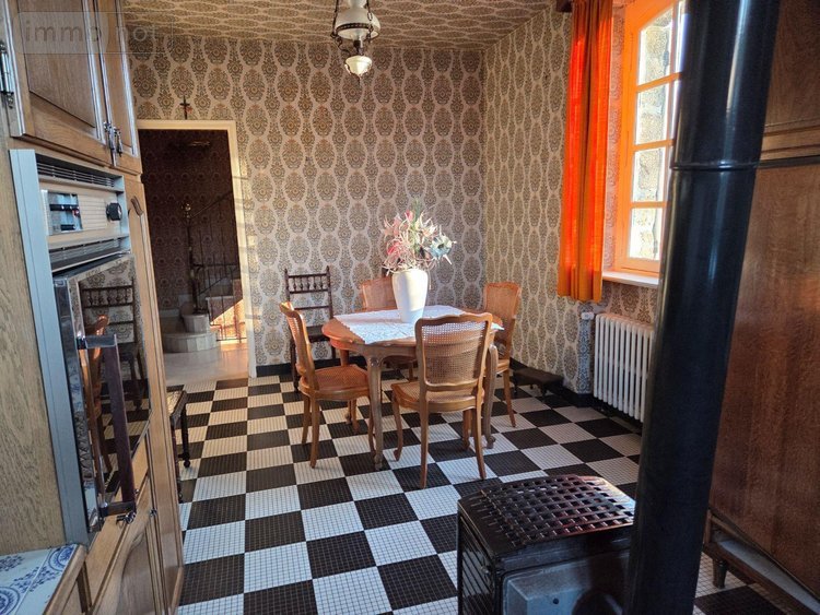 propriete a vendre Moulay 53100 Mayenne 226 m2 11 pièces 280800 euros