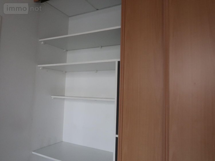 Location fonds et murs commerciaux Saint-Gilles 35590 Ille-et-Vilaine 47 m2  835 euros