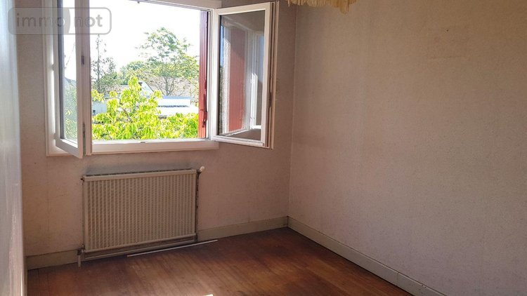 Maison a vendre Gièvres 41130 Loir-et-Cher 91 m2 6 pièces 94860 euros