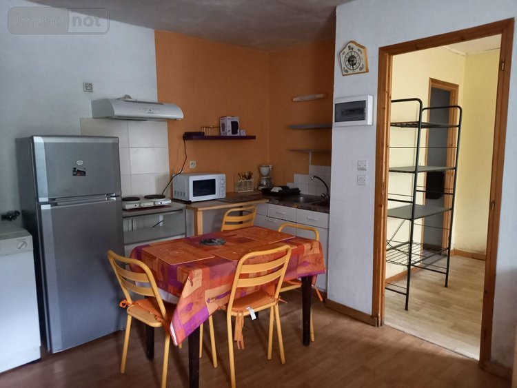 Maison a vendre Saint-Jacques-des-Blats 15800 Cantal 210 m2  138300 euros