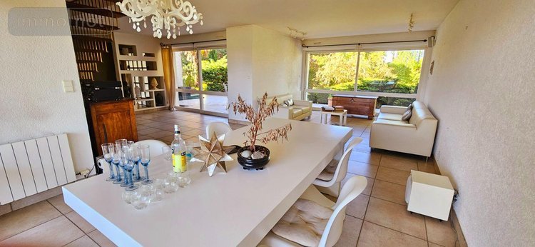 Maison a vendre Beaufort-Orbagna 39190 Jura 192 m2 6 pièces 364000 euros