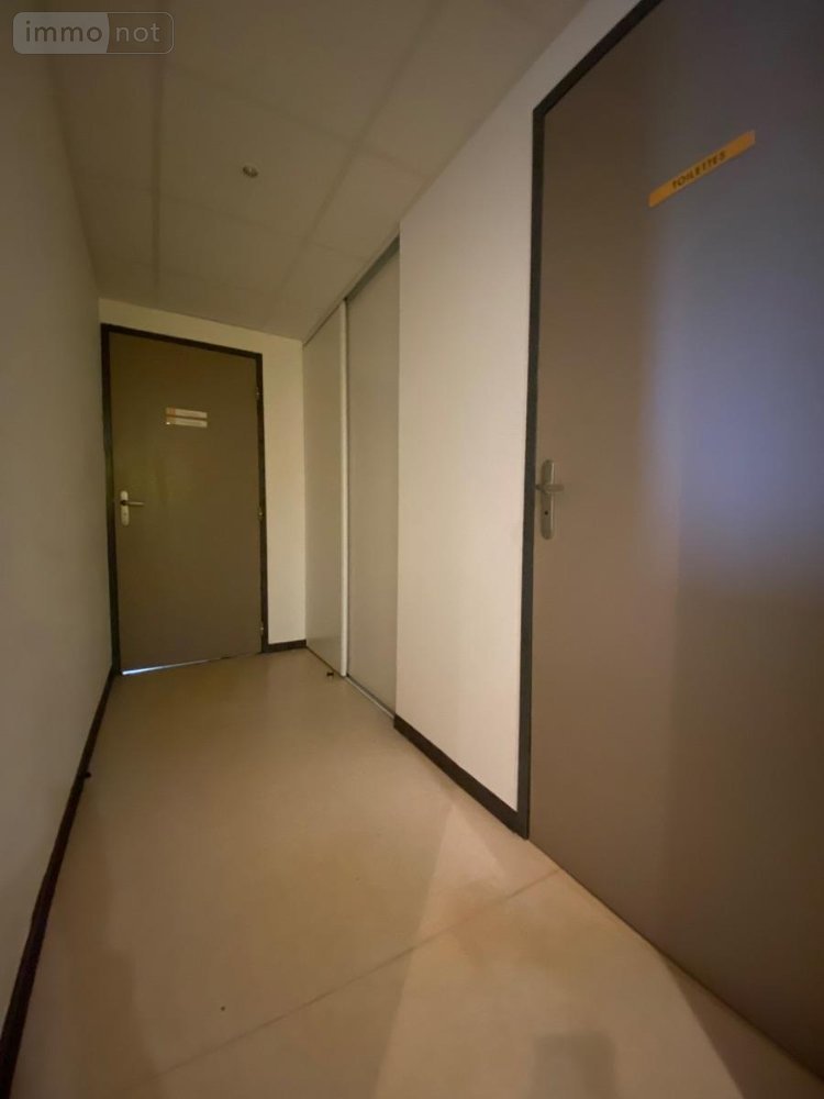 Fonds et murs commerciaux a vendre Lormont 33310 Gironde 58 m2  171200 euros