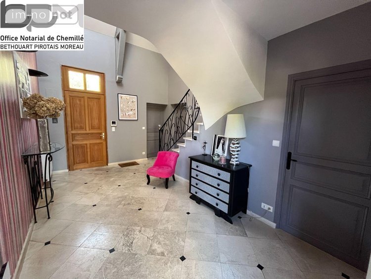 Maison a vendre Mûrs-Erigné 49610 Maine-et-Loire 279 m2  810000 euros