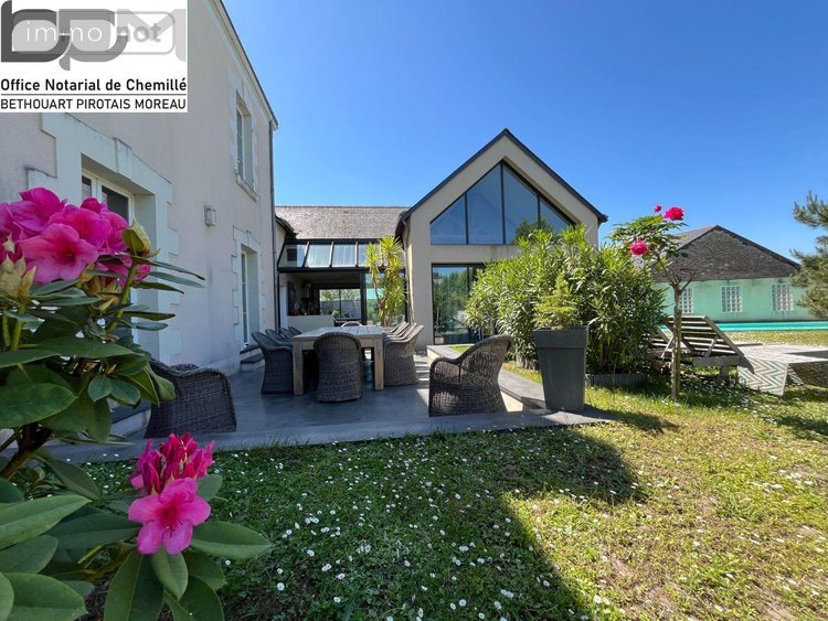 Maison a vendre Mûrs-Erigné 49610 Maine-et-Loire 279 m2  810000 euros