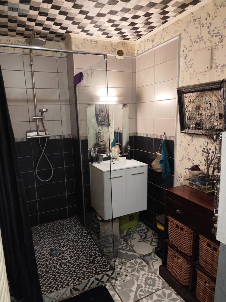 Appartement a vendre Eu 76260 Seine-Maritime 80 m2 4 pièces 180000 euros