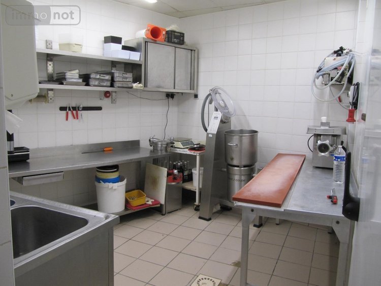 Fonds et murs commerciaux a vendre Eu 76260 Seine-Maritime  127000 euros