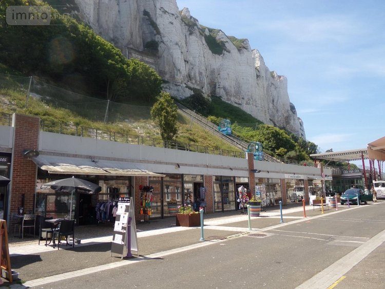 Fonds et murs commerciaux a vendre Le Tréport 76470 Seine-Maritime  198700 euros