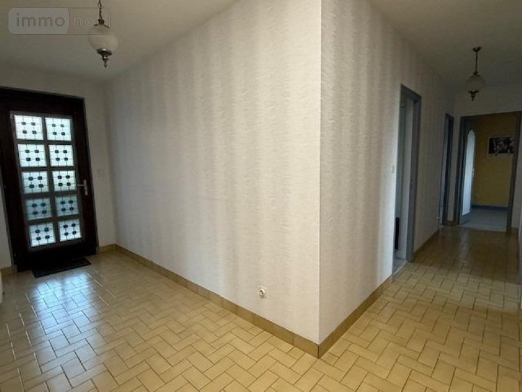 Maison a vendre Saint-Amand-Montrond 18200 Cher 135 m2 7 pièces 179850 euros