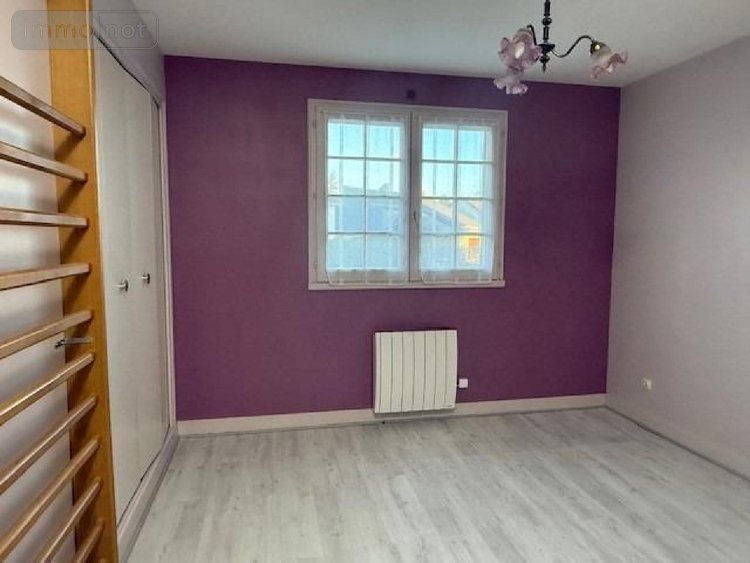 Maison a vendre Saint-Amand-Montrond 18200 Cher 135 m2 7 pièces 179850 euros