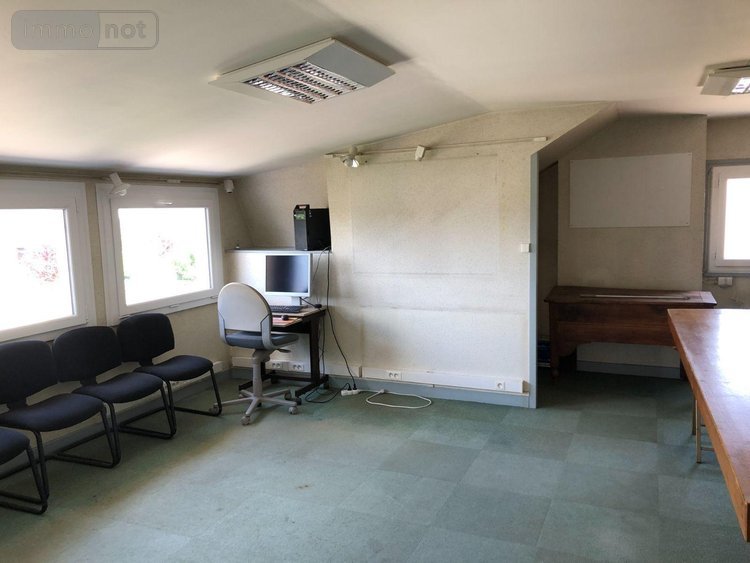 Maison a vendre Issoudun 36100 Indre 143 m2 8 pièces 205530 euros