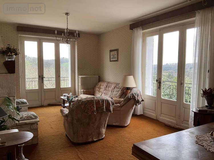 Maison a vendre Gourdon 46300 Lot 170 m2 7 pièces 154000 euros