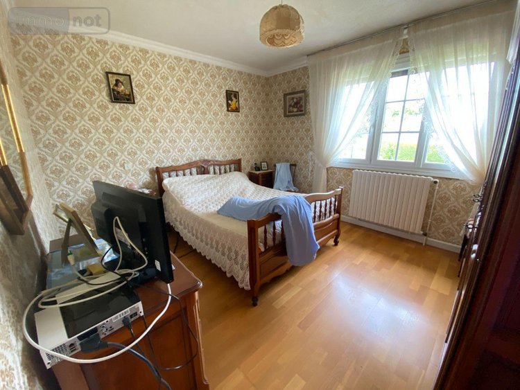 Maison a vendre Le Vigean 15200 Cantal 110 m2  159000 euros