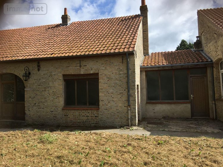 Immeuble a vendre Bergues 59380 Nord 334 m2  353600 euros