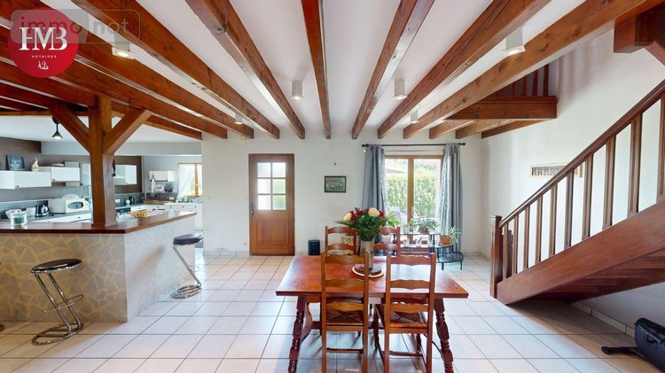 Maison a vendre Puycapel 15340 Cantal 167 m2 8 pièces 186000 euros