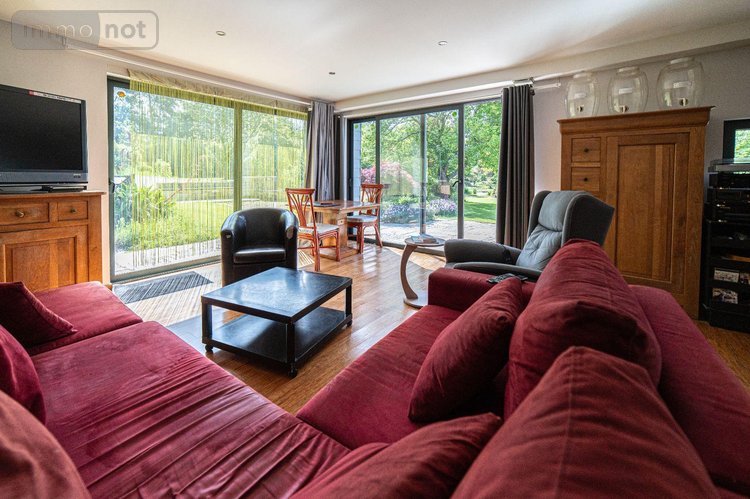 propriete a vendre Garlan 29610 Finistère 810 m2 30 pièces 1575000 euros