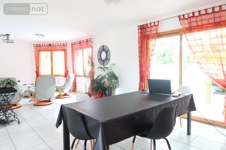 Maison a vendre Landivisiau 29400 Finistère 94 m2 5 pièces 254000 euros