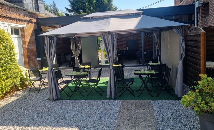 Fonds et murs commerciaux a vendre Morvillers-Saint-Saturnin 80290 Somme 244 m2  341550 euros