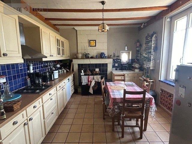 Maison a vendre Mouliherne 49390 Maine-et-Loire 250 m2 11 pièces 376200 euros