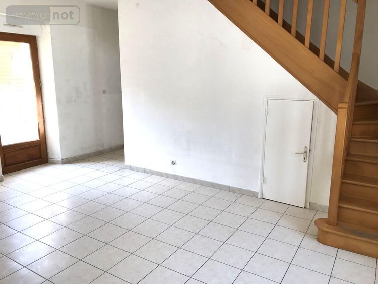 Immeuble a vendre Parigné-le-Pôlin 72330 Sarthe 152 m2  245575 euros