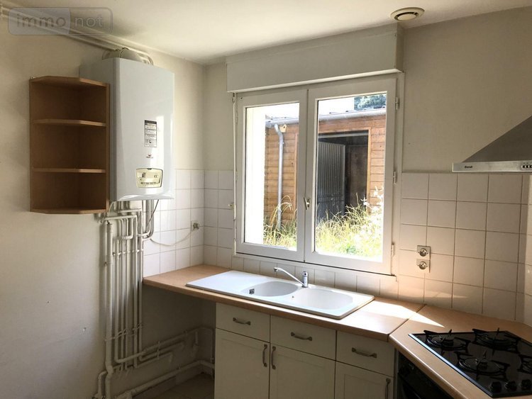 Immeuble a vendre Parigné-le-Pôlin 72330 Sarthe 152 m2  245575 euros