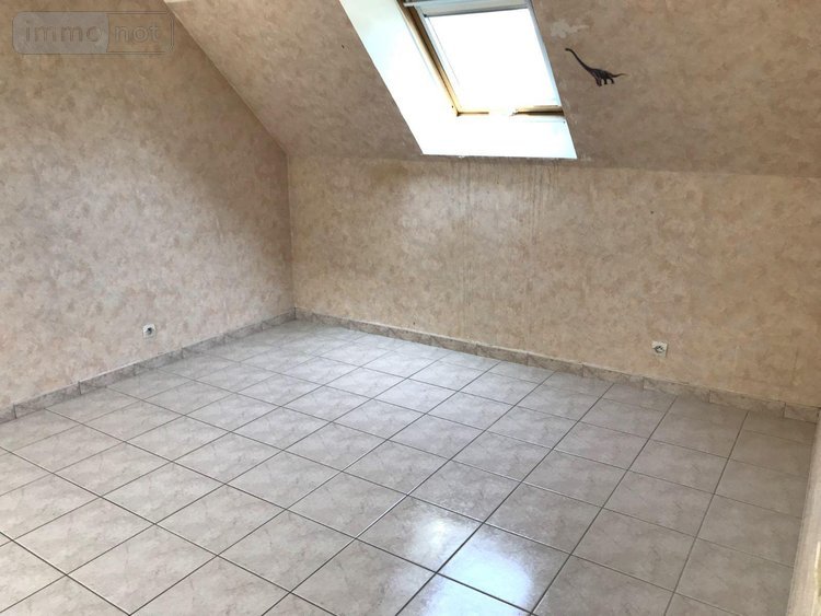 Immeuble a vendre Parigné-le-Pôlin 72330 Sarthe 152 m2  245575 euros
