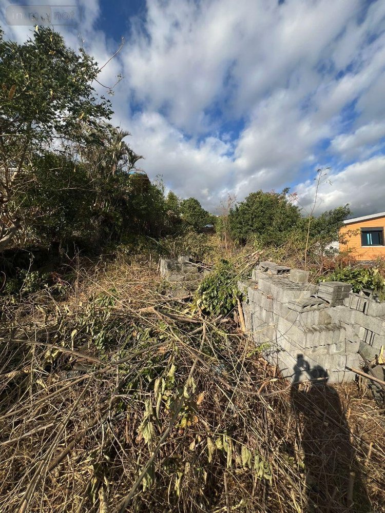Terrain a batir a vendre Saint-Leu 97436 Réunion 1000 m2  397000 euros
