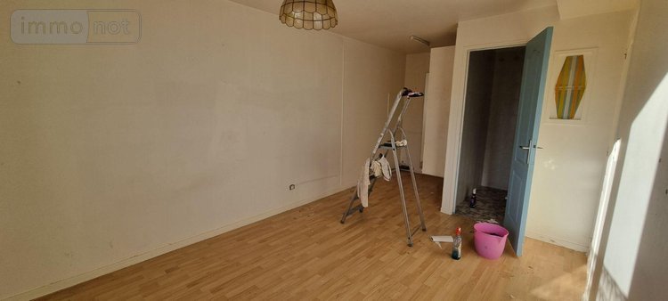 Immeuble a vendre Tassé 72430 Sarthe 324 m2  189720 euros