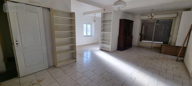 Immeuble a vendre Tassé 72430 Sarthe 324 m2  159000 euros