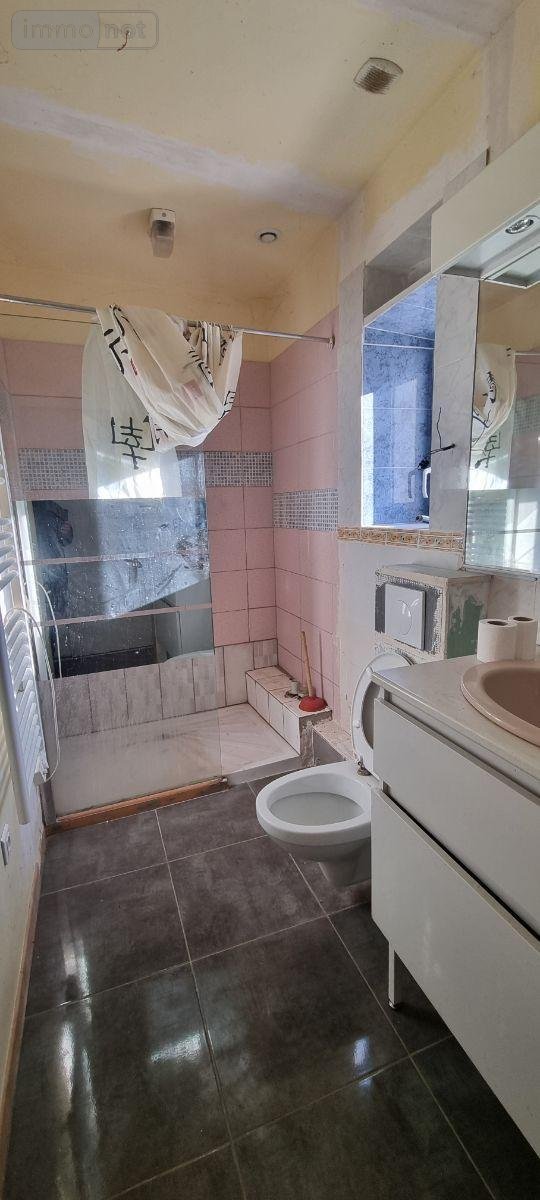 Immeuble a vendre Tassé 72430 Sarthe 324 m2  189720 euros