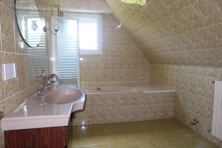 Maison a vendre Saint-Servais 29400 Finistère 132 m2 7 pièces 225000 euros