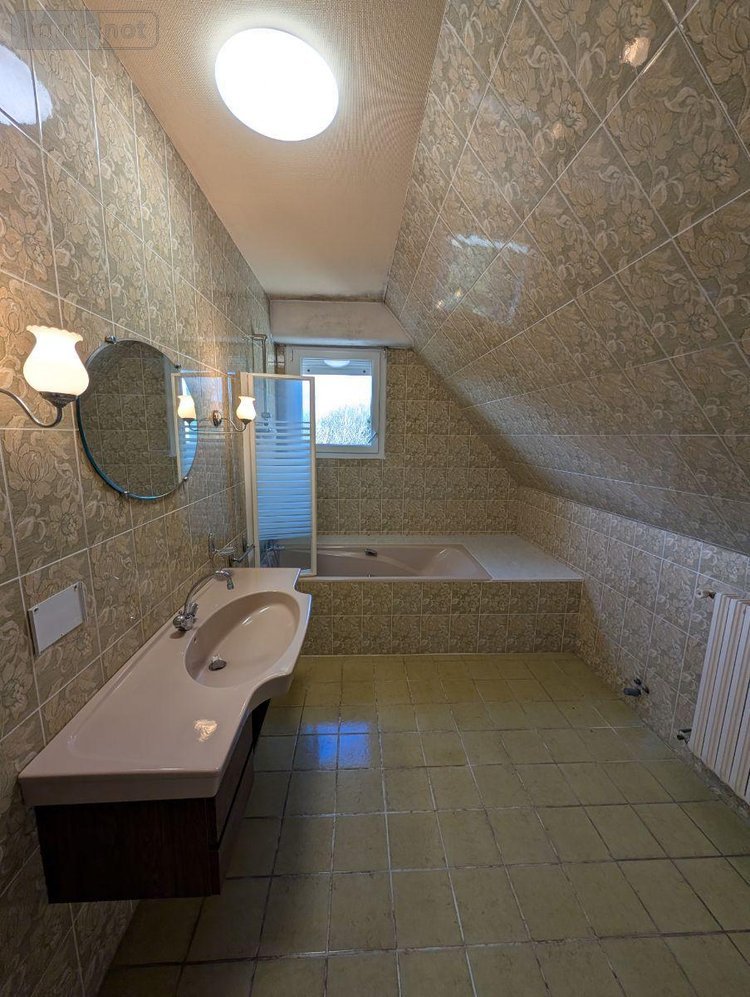 Maison a vendre Saint-Servais 29400 Finistère 132 m2 7 pièces 225000 euros