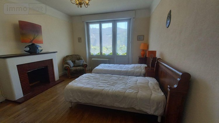 Maison a vendre Vic-sur-Cère 15800 Cantal 286 m2  268800 euros