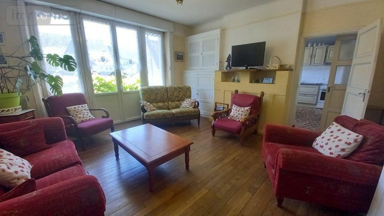 Maison a vendre Vic-sur-Cère 15800 Cantal 286 m2  268800 euros