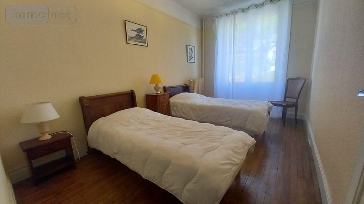 Maison a vendre Vic-sur-Cère 15800 Cantal 286 m2  268800 euros