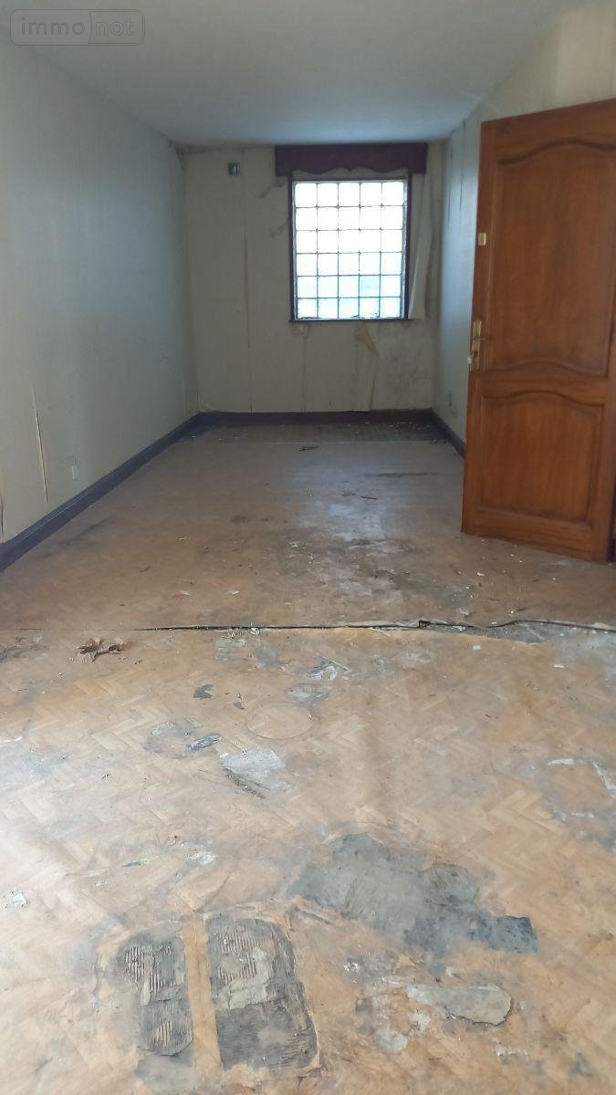 Maison a vendre Vic-sur-Cère 15800 Cantal 180 m2 11 pièces 33000 euros