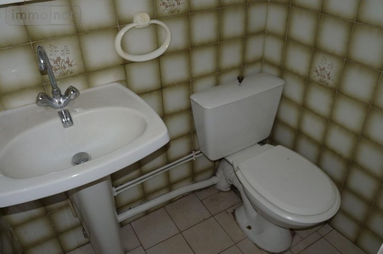 Maison a vendre Chantrigné 53300 Mayenne 76 m2 4 pièces 23000 euros